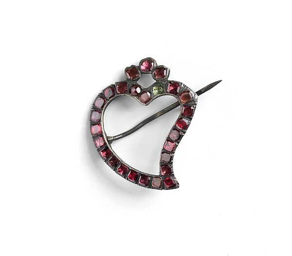 Brooch