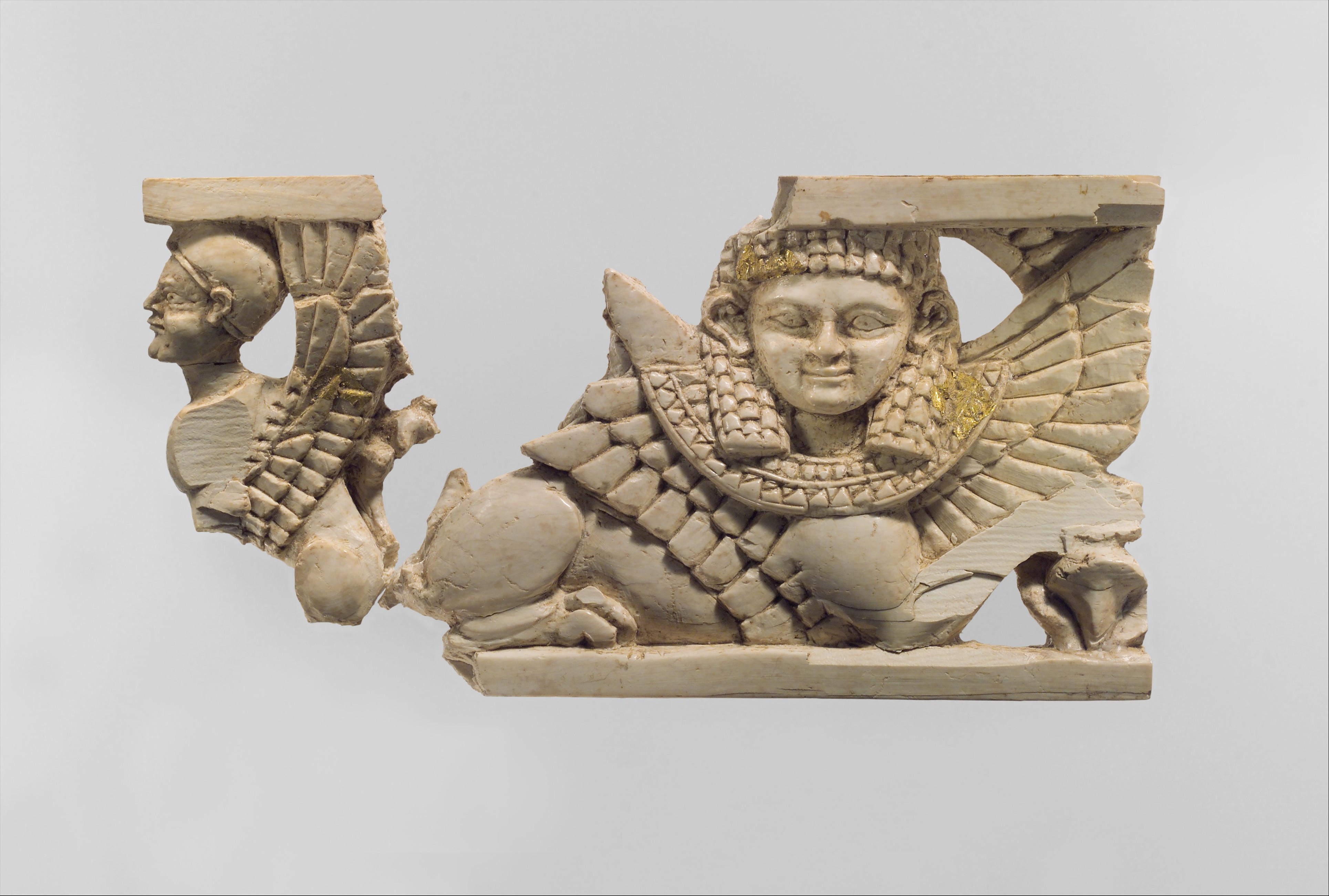 Openwork furniture plaque with two sphinxes | Assyrian | Neo 