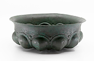 Lobed omphalos bowl, Bronze, Achaemenid