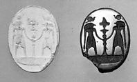 Stamp seal (oval bezel) with cultic scene

, Carnelian (Quartz), Phoenician
