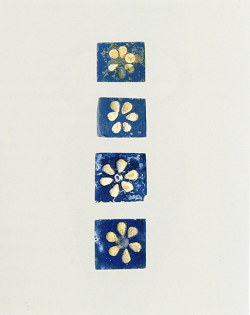 <bdi class="metadata-value">Inlays: white rosettes on blue backgrounds 0.67 x 0.67 in. (1.7 x 1.7 cm)</bdi>