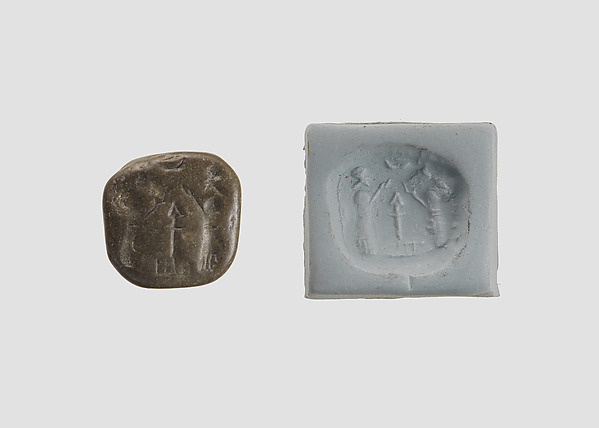 Stamp seal (octagonal pyramid, worn) with cultic scene