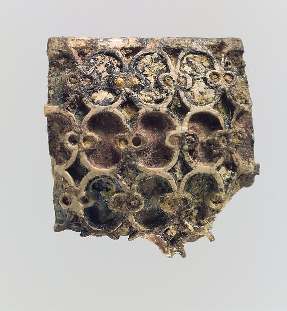 Plaque fragment 1.18 x 1.14 x 0.31 in. (3 x 2.9 x 0.79 cm)