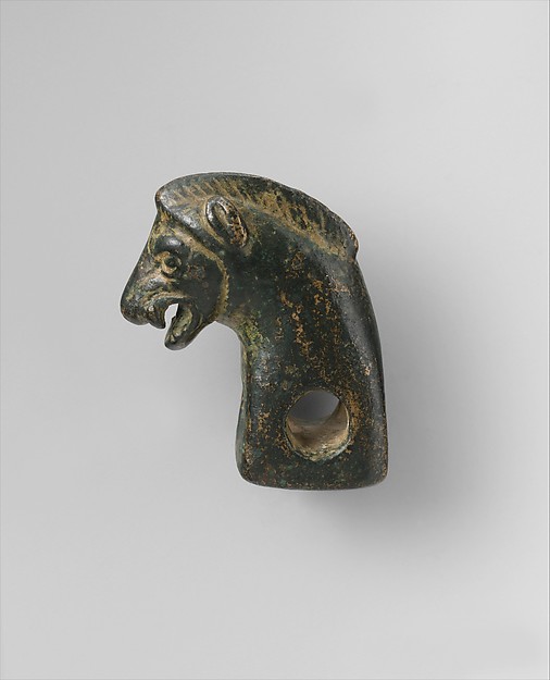 Harness or bridle fitting in the form of a boar's head 1.38 x 1.18 in. (3.51 x 3 cm)