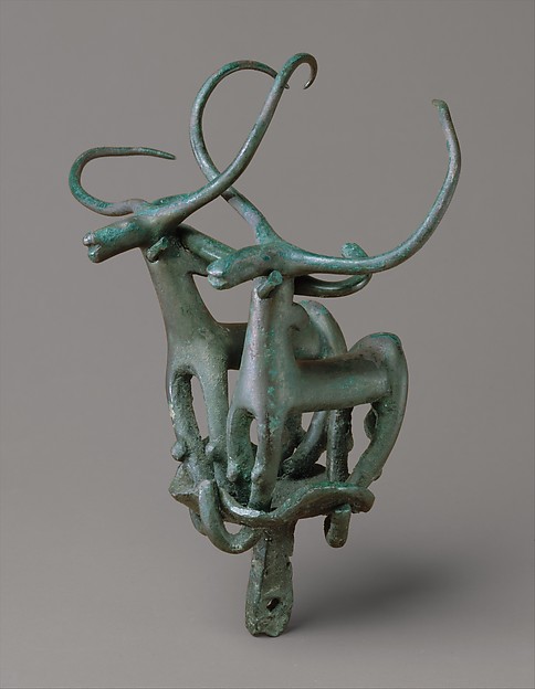 Standard with two long-horned bulls H. 6 1/4 x W. 5 3/4in. (15.9 x 14.6cm)