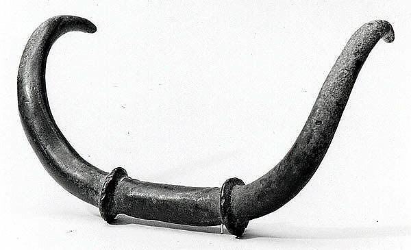Bull's horns 7.25 in. (18.42 cm)