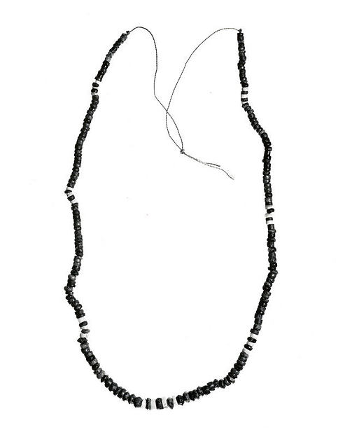 Necklace 16.14 in. (41 cm)
