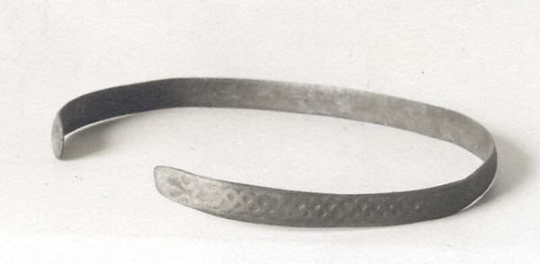 Bracelet 2.62 x 2.25 in. (6.65 x 5.72 cm)