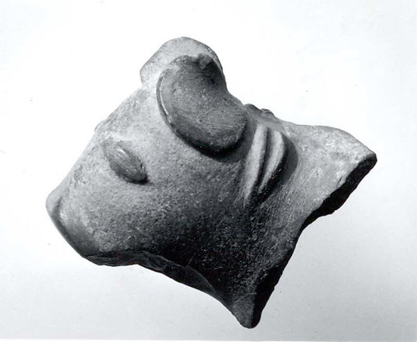 Bull head-shaped spout of vessel 2.25 x 2.5 in. (5.72 x 6.35 cm)
