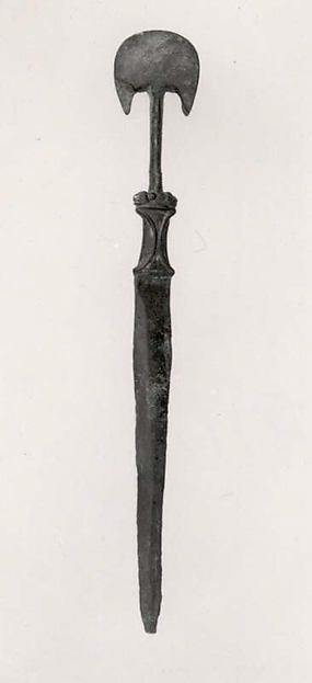 Dagger 13.94 in. (35.41 cm)