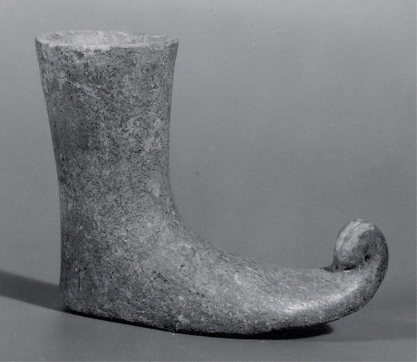 Votive boot H. 6.7 cm x L. 7.9 cm x W. 3 cm