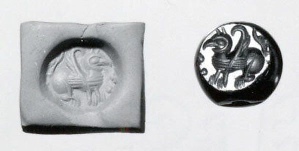 Stamp seal H. 1.4 cm x W. 1.5 cm x Th. 1.2 cm