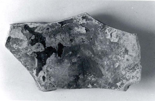 Glass vessel fragment 3.37 x 1.75 in. (8.56 x 4.45 cm)