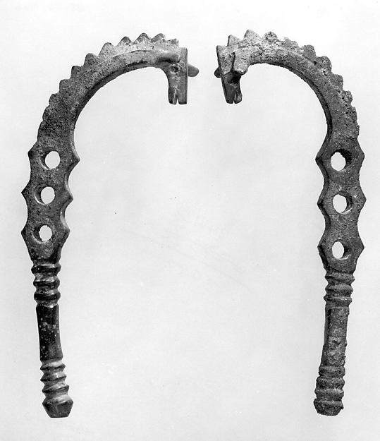 Horse bit cheekpieces in form of a horse with spiked mane 2.99 x 6.46 in. (7.59 x 16.41 cm)