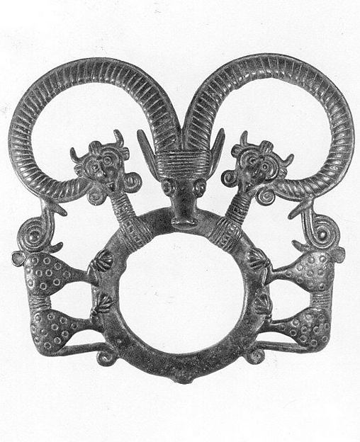 Harness ring 5.24 x 5.39 in. (13.31 x 13.69 cm)