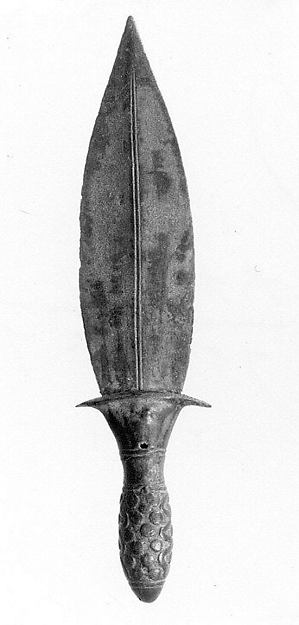Dagger 2.06 x 10.71 in. (5.23 x 27.2 cm)