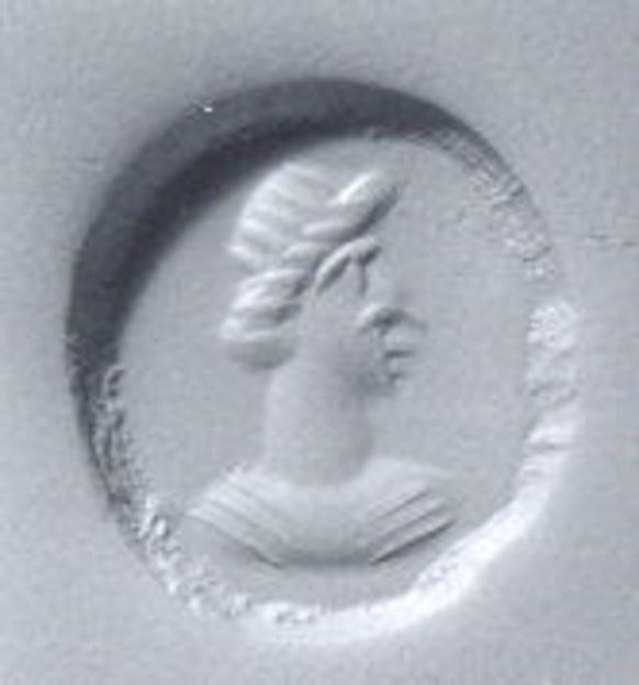 Stamp seal 0.71 x 0.83 in. (1.8 x 2.11 cm)