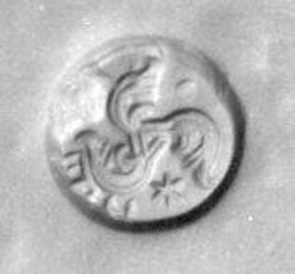 Stamp seal 0.39 x 0.47 in. (0.99 x 1.19 cm)