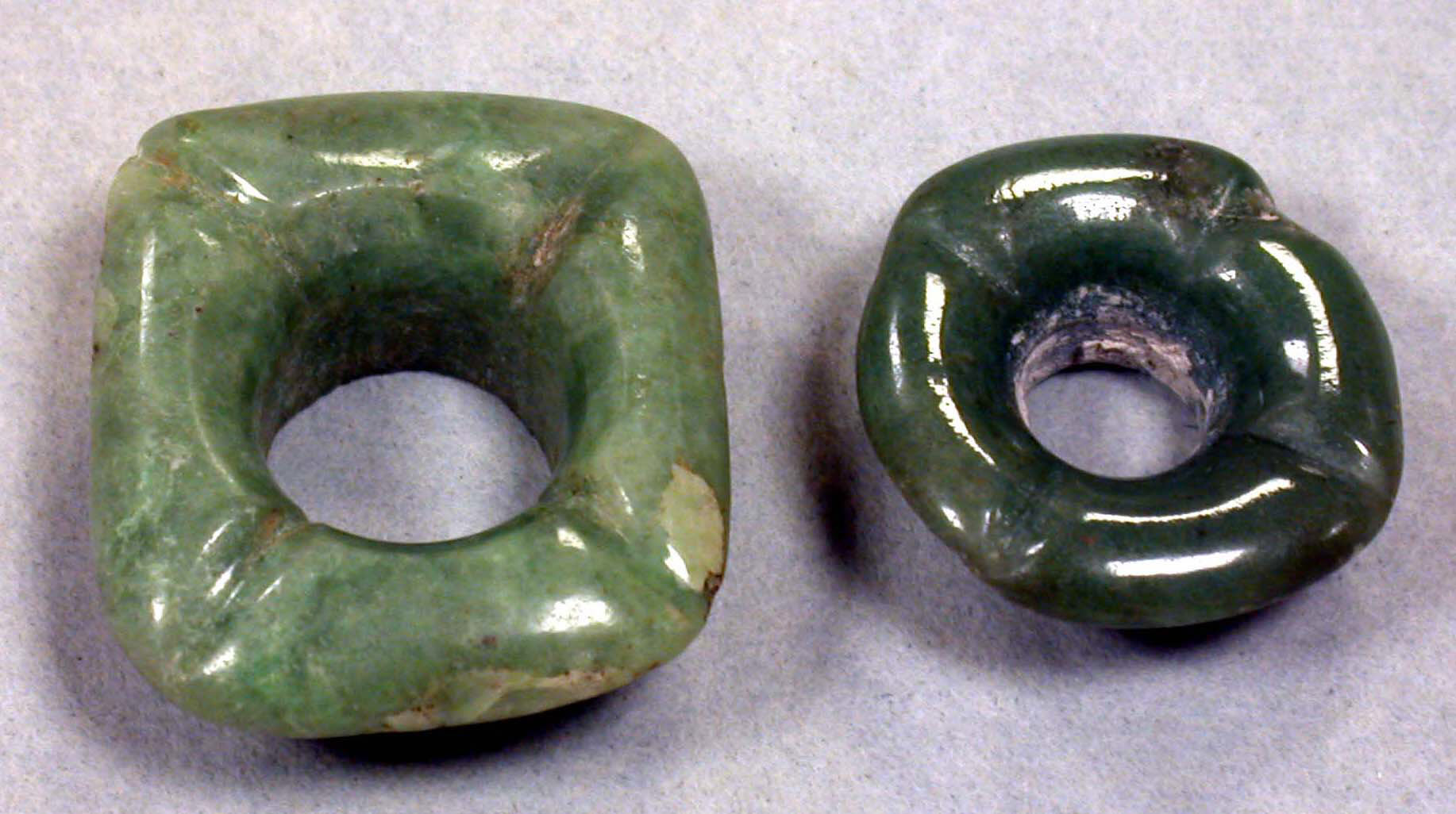 Pre Columbian Mexico Maya Aztec Olmec Style Large Jade Beads Green Stone  Collar