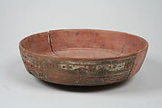 Incised bowl with felines, Ceramic, pigment, Paracas