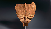 Tsesah crest, Grassfields artist, Wood, Bamileke