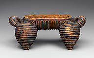 Zoomorphic headrest, Circle of “Unobadula”(?), Wood, Nguni peoples