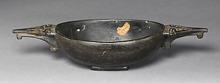 Bowl (Apira Ni Mwane), Wood, chambered nautilus shell, Solomon Islands