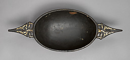 Bowl (Apira Ni Mwane), Wood, chambered nautilus shell, Solomon Islands