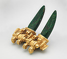 Double-crocodile pendant, Coclé (Macaracas) artist, Gold (cast), greenstone, Coclé (Macaracas)