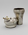 Double-chambered vessel with dog, Chimú artist(s), Silver, gold, Chimú