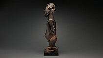 Singiti (commemorative portrait of a chief), Hemba artist, Wood, pigment, Hemba