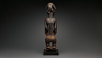 Singiti (commemorative portrait of a chief), Hemba artist, Wood, pigment, Hemba