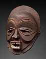 Sachihongo mask, Mbunda artist, Wood, pigment, Mbunda