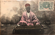 Joueur de balafon (Balafon Player), Paper