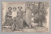 Ogooué Lambaréné—Young girls [Ogooué Lambaréné—Jeunes Filles], Khalilou  Gabon or Senegal, Postcard format photomechanical reproduction