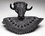 Pendant with ram's head, Ìgùn Ẹ́rọ̀nwwọ̀n (brass-casting guild) artists, Brass, Edo peoples