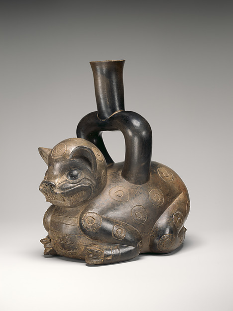 Feline-shaped stirrup-spout bottle