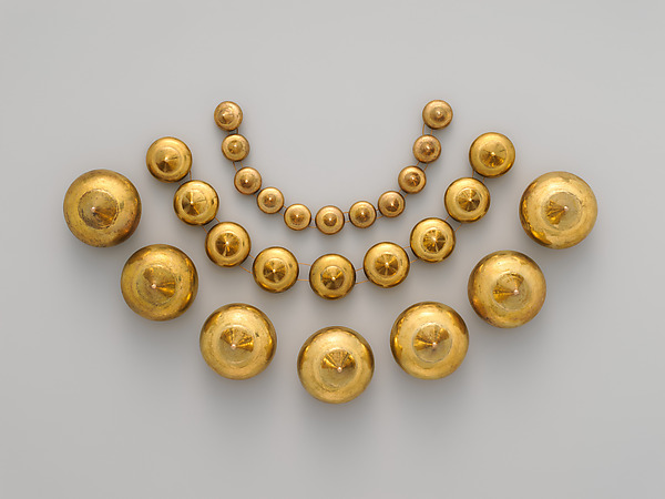 Necklace with conical beads by Moche artist(s), The Metropolitan Museum of Art