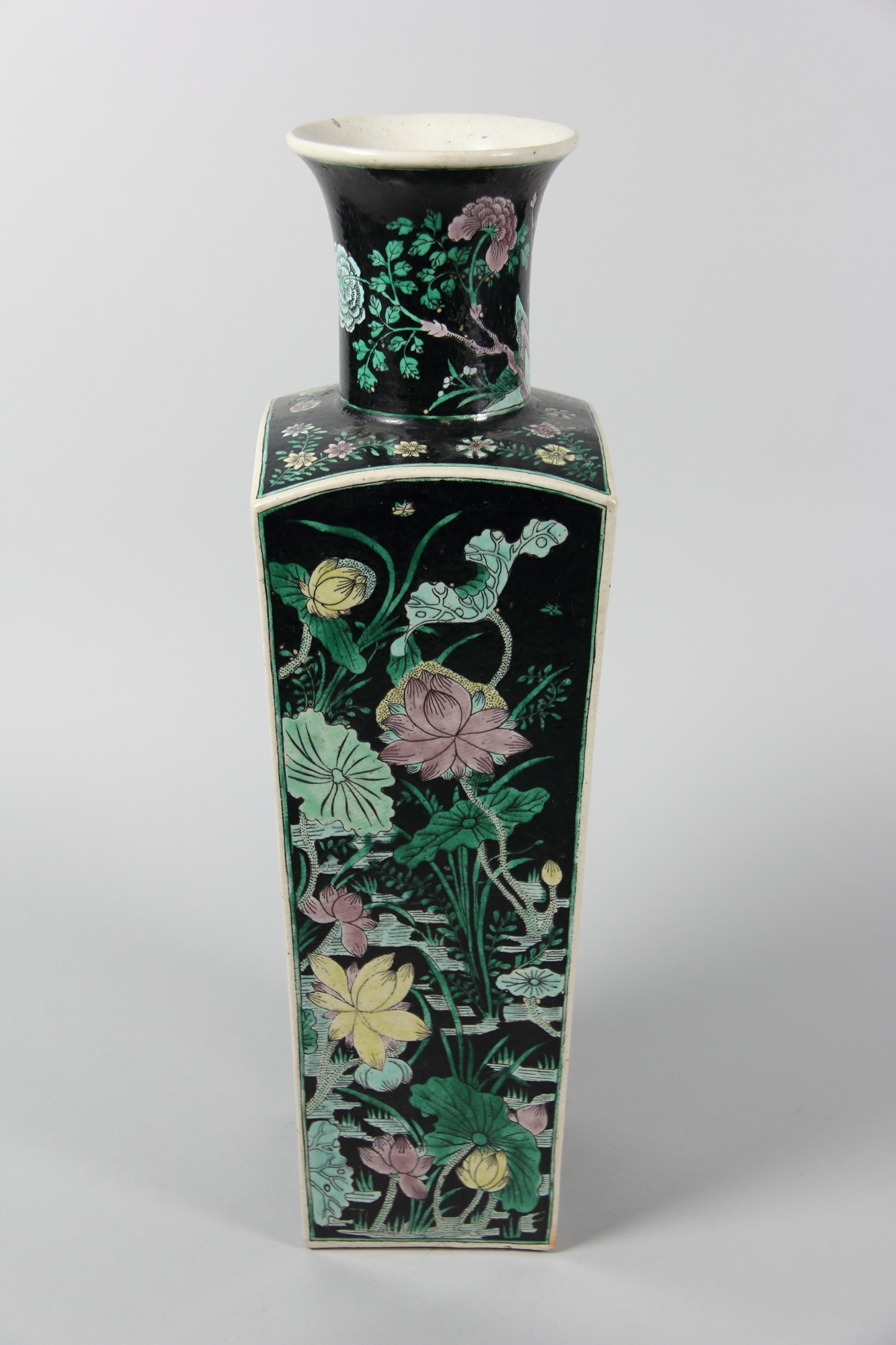 Square vase with scenes of four seasons | China | Qing dynasty (1644 ...