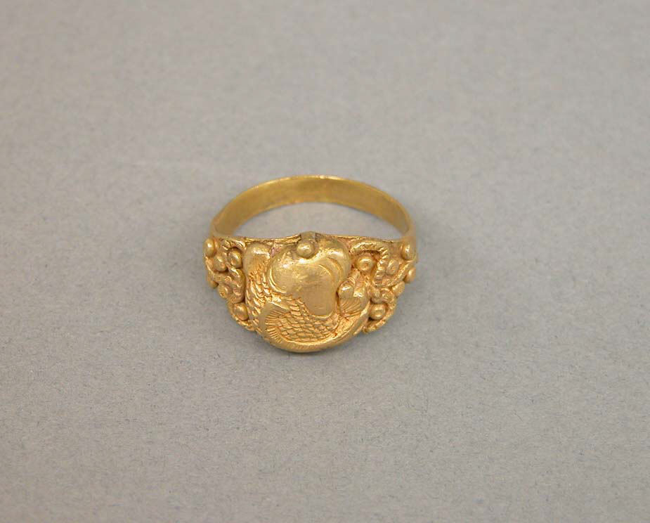 fish design ring gold