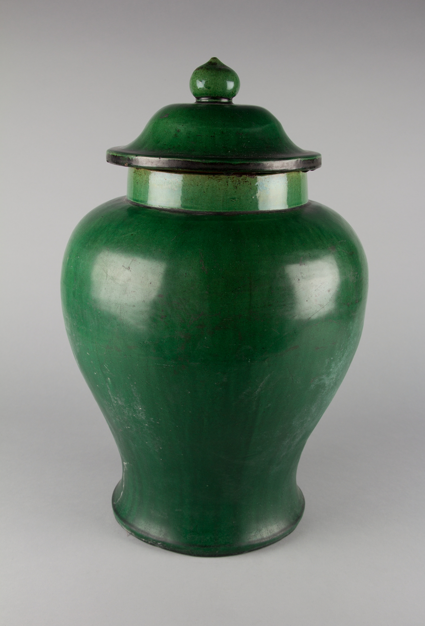 Covered jar | China | Ming dynasty (1368–1644) | The Metropolitan ...