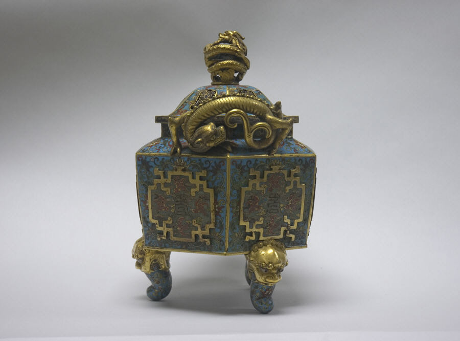 Covered Incense Burner | China | Qing dynasty (1644–1911), Kangxi ...