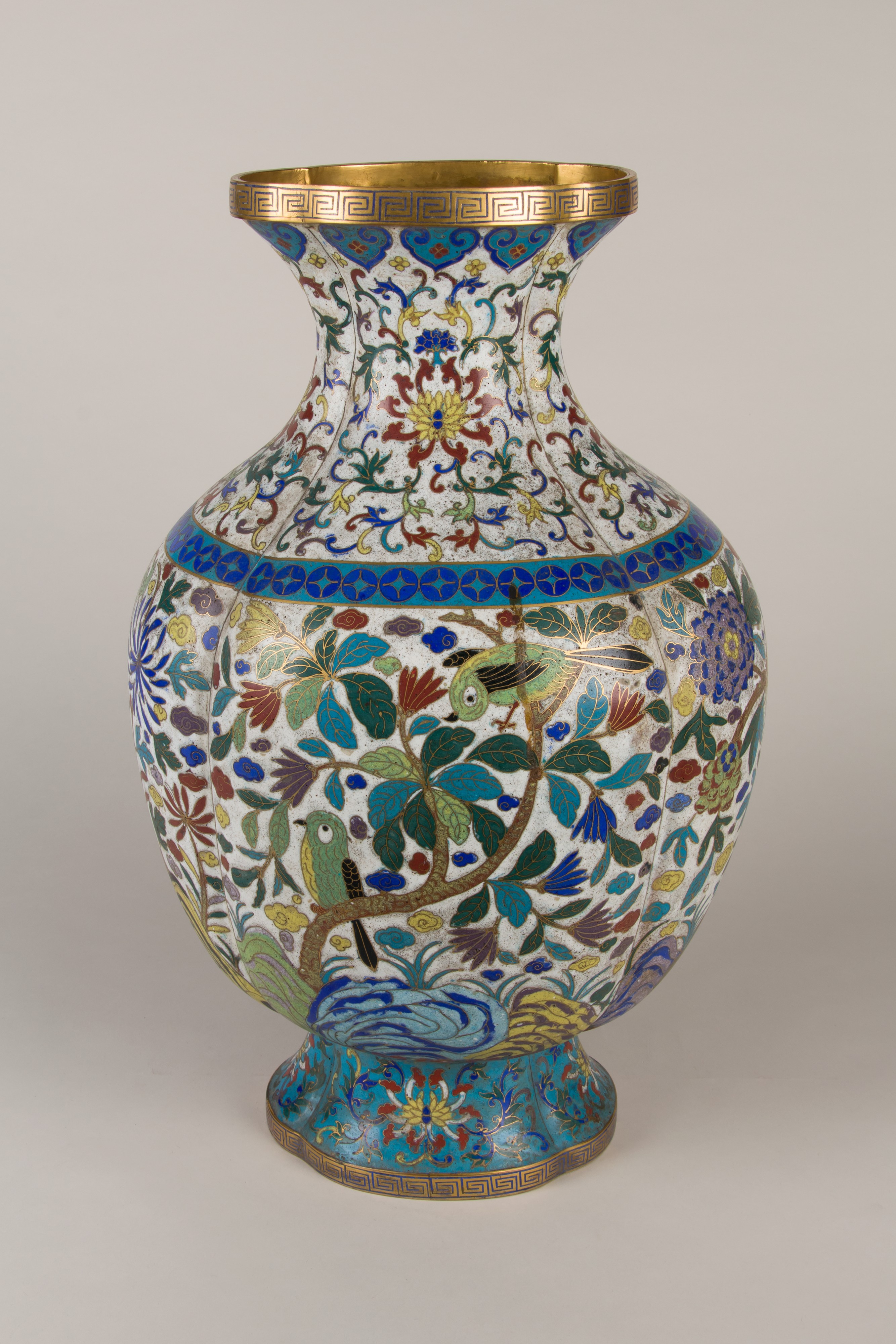 Vase | China | Qing dynasty (1644–1911), Qianlong period (1736–95 ...