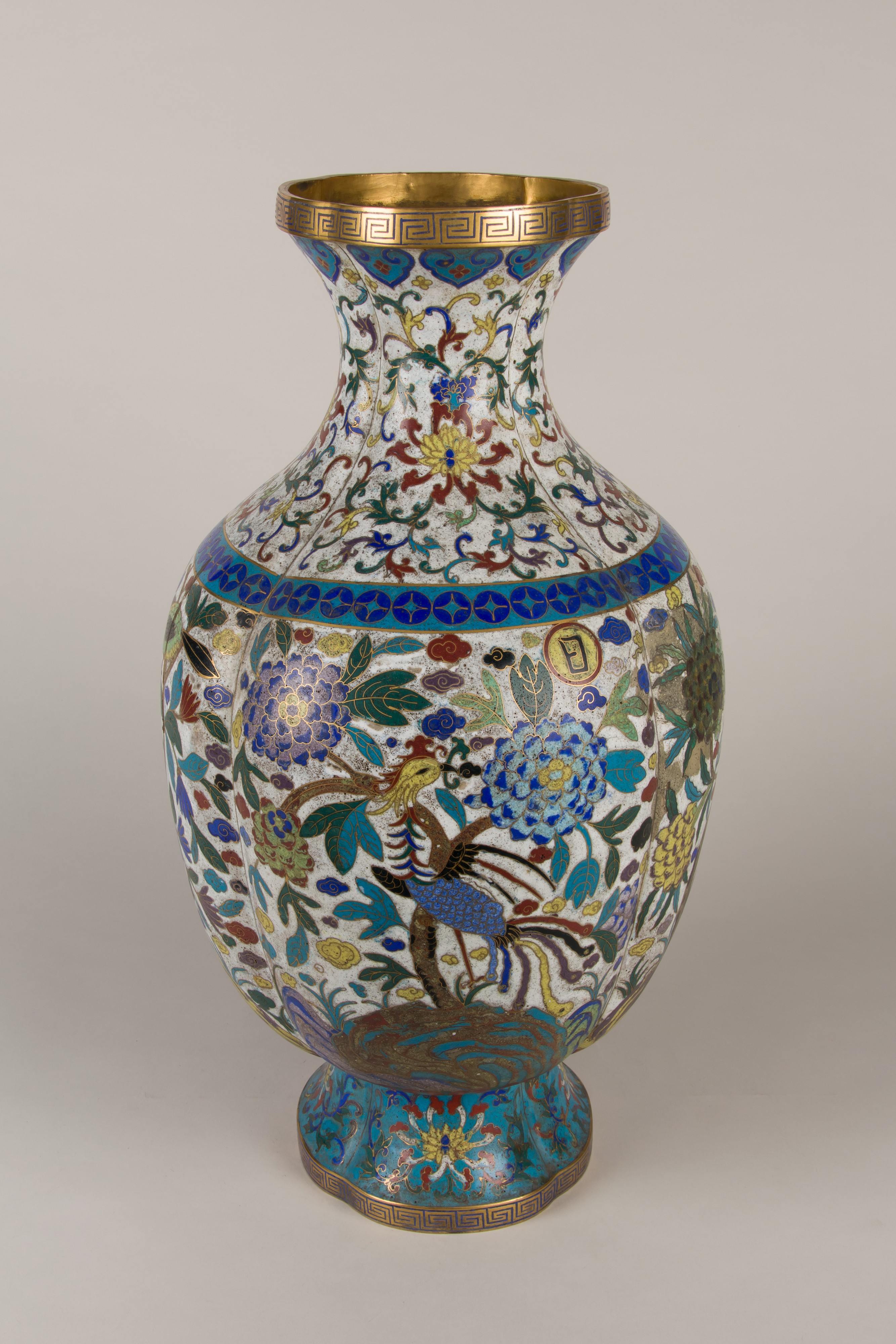 Vase | China | Qing dynasty (1644–1911), Qianlong period (1736–95 ...