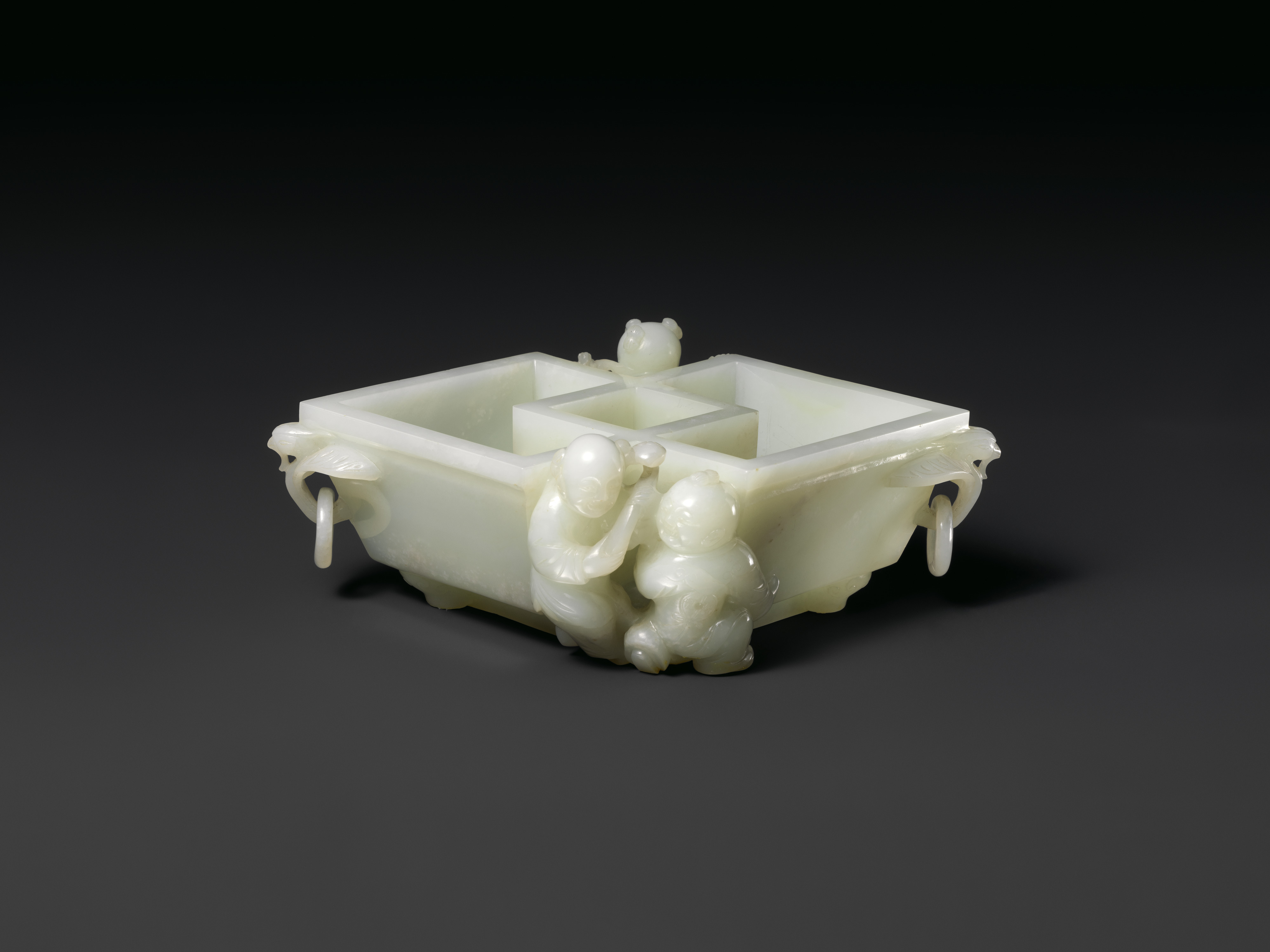 Water vessel in the shape of a marriage cup, Jade (nephrite), China