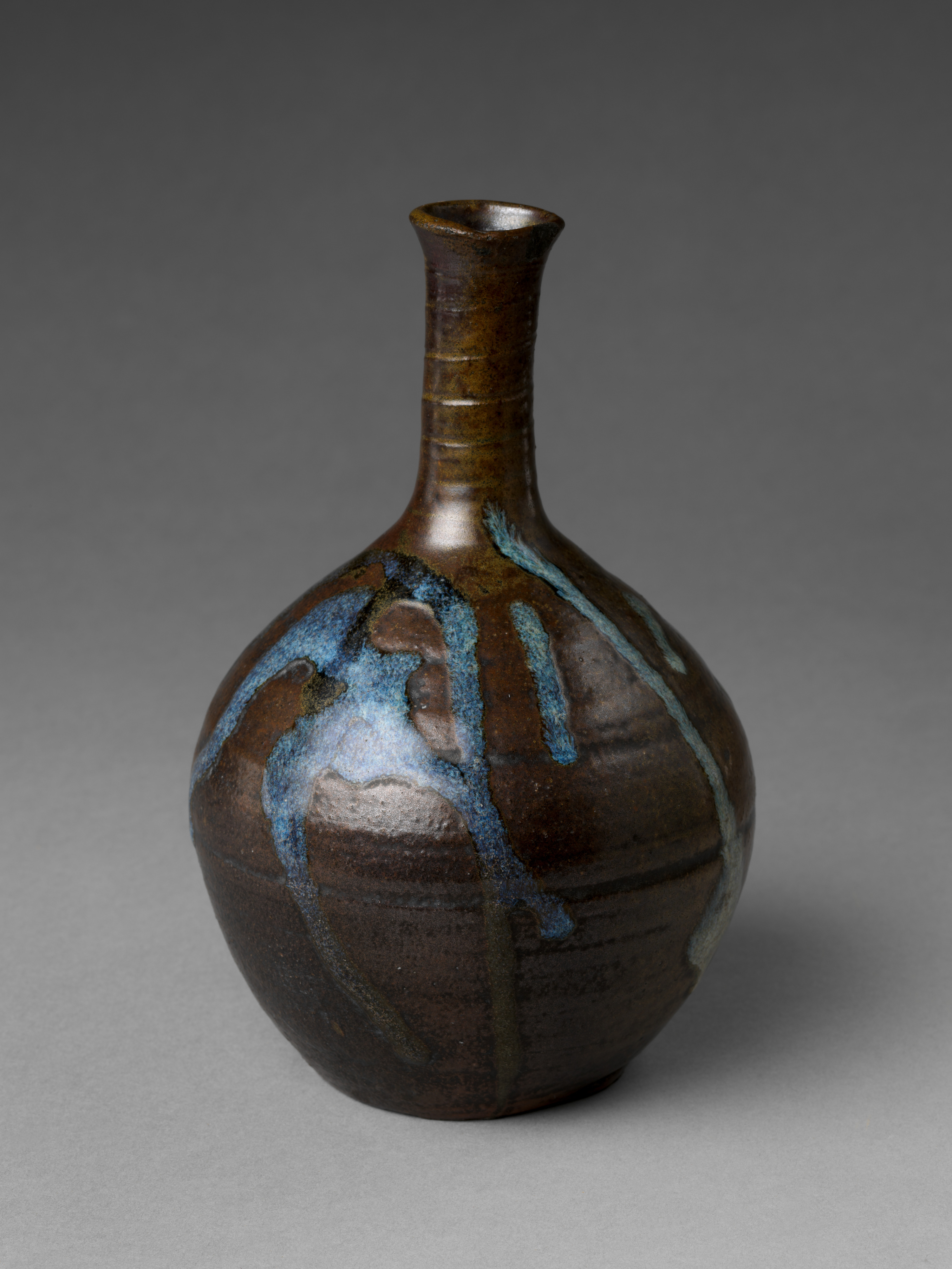 Bottle with Splashed Design | Japan | Edo period (1615–1868) | The ...