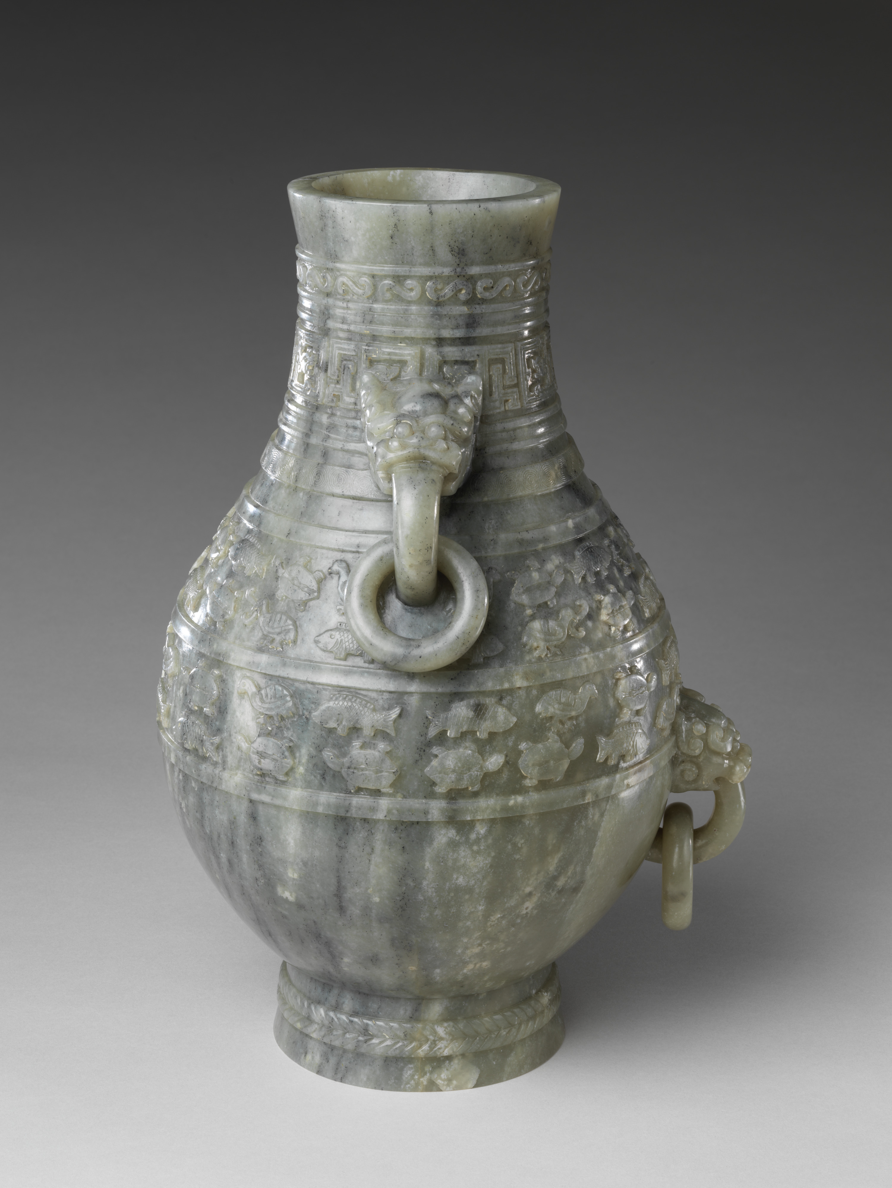 Archaic-style vase with fish and birds | China | Qing dynasty (1644 ...