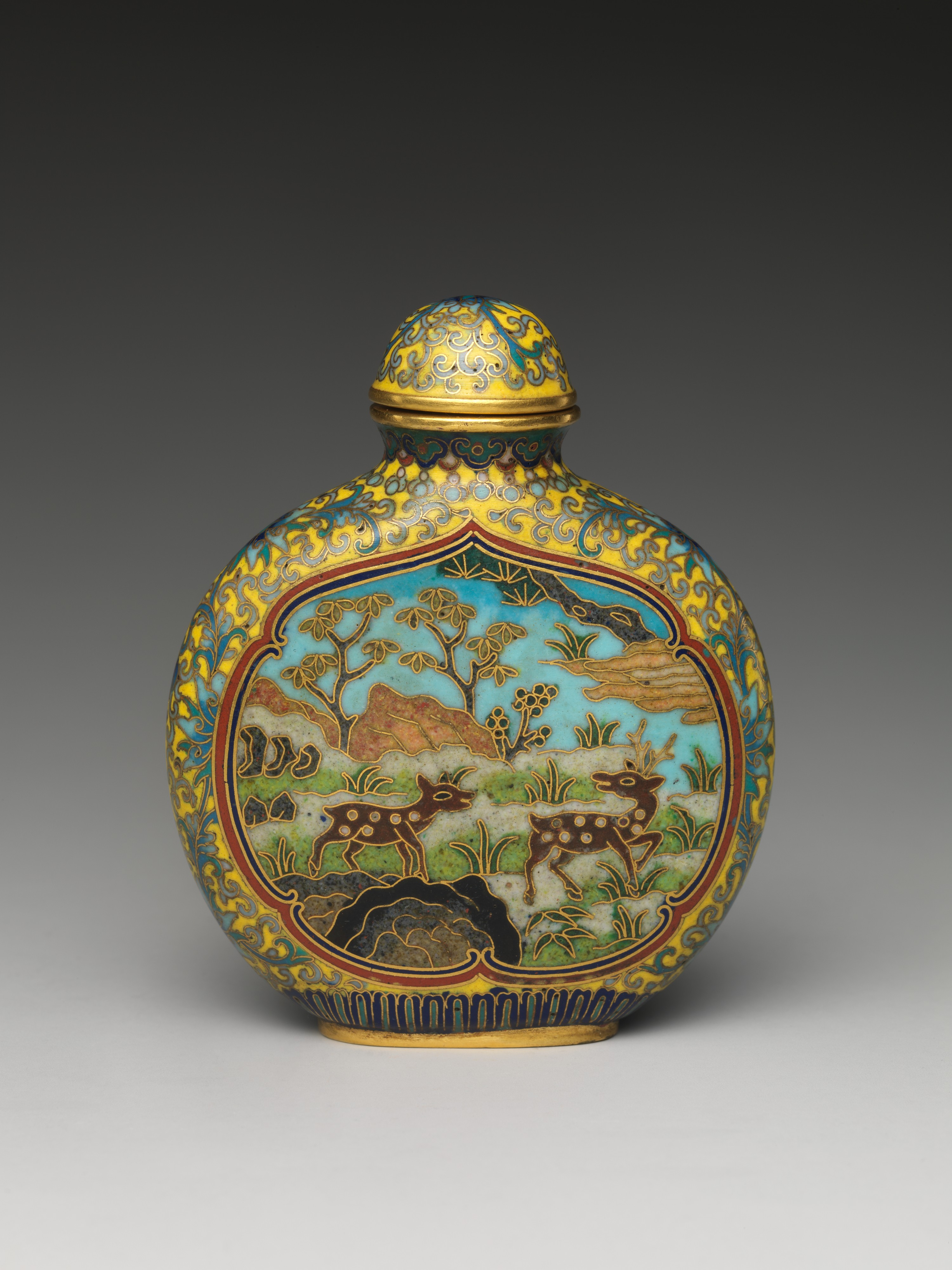 Snuff Bottle with Cranes under a Pine Tree | China | Qing dynasty
