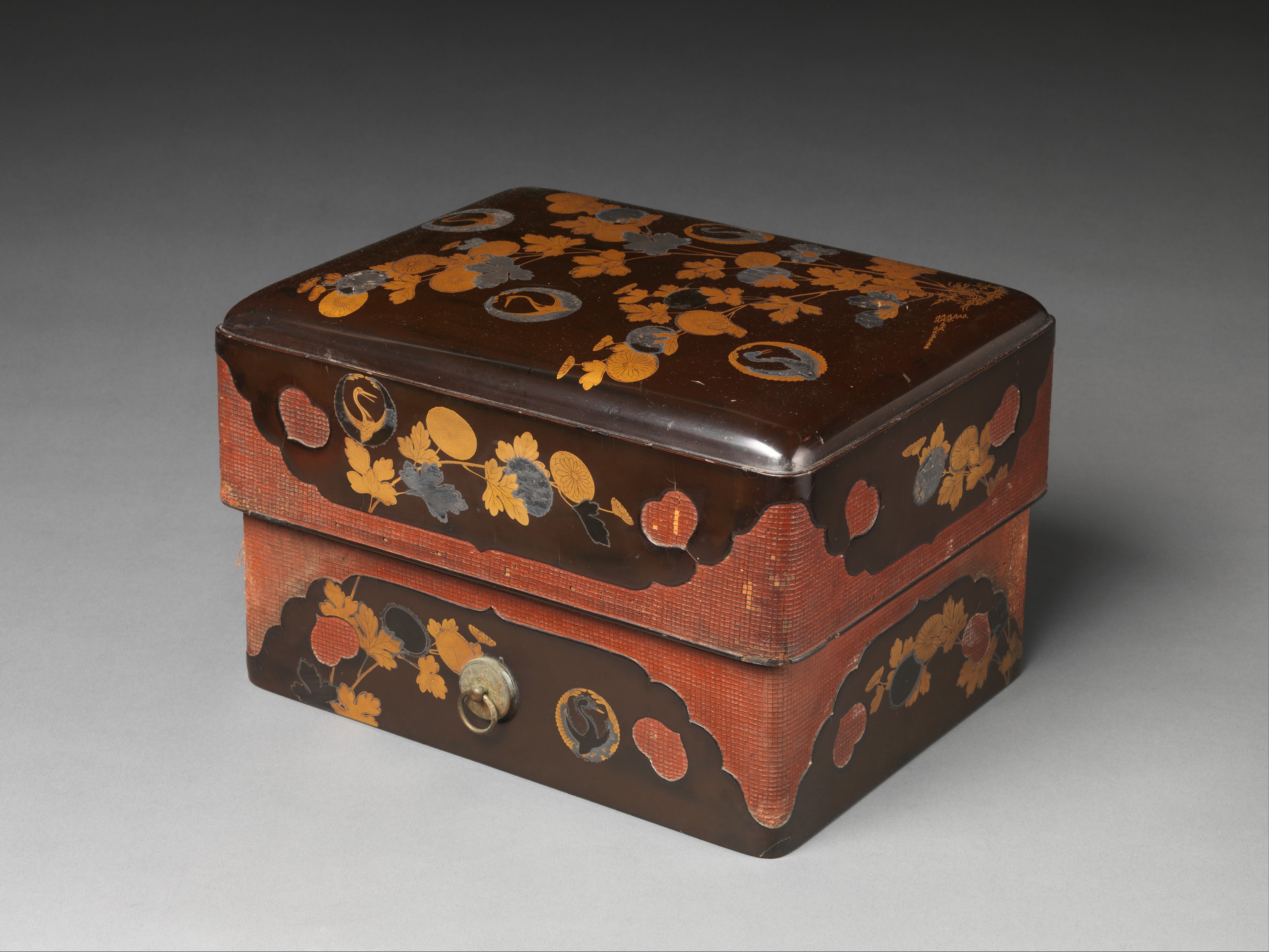 Red-Cornered Box (Sumiaka) | Japan | Momoyama (1573–1615)–early Edo ...