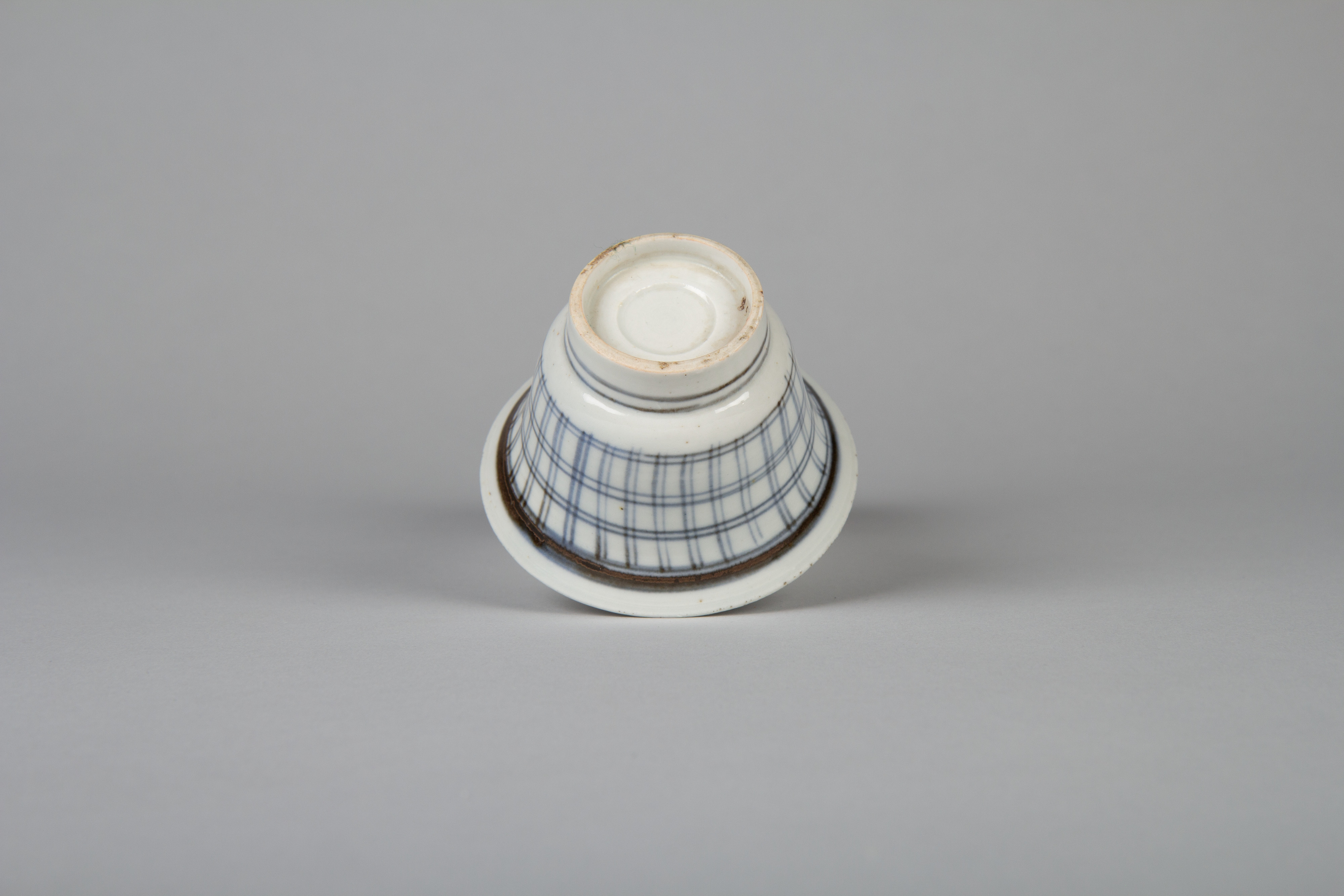 Set of Five Sencha Teacups (Sencha wan) with Lattice Pattern